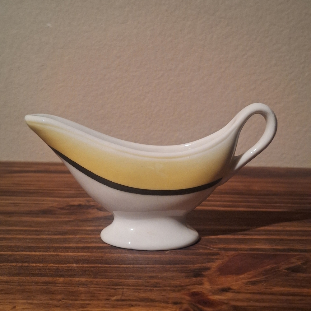 JACKSON Cream and Yellow Gravy Boat Or Cream Dish